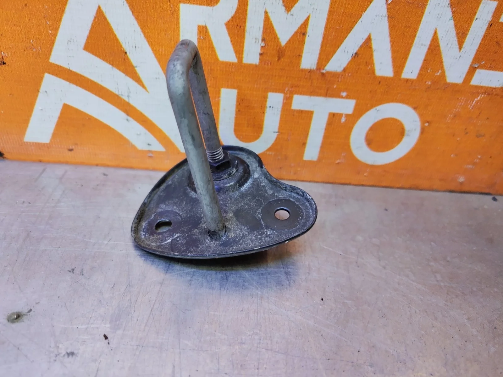 Петля замка капота BMW X3 2017-нв G01