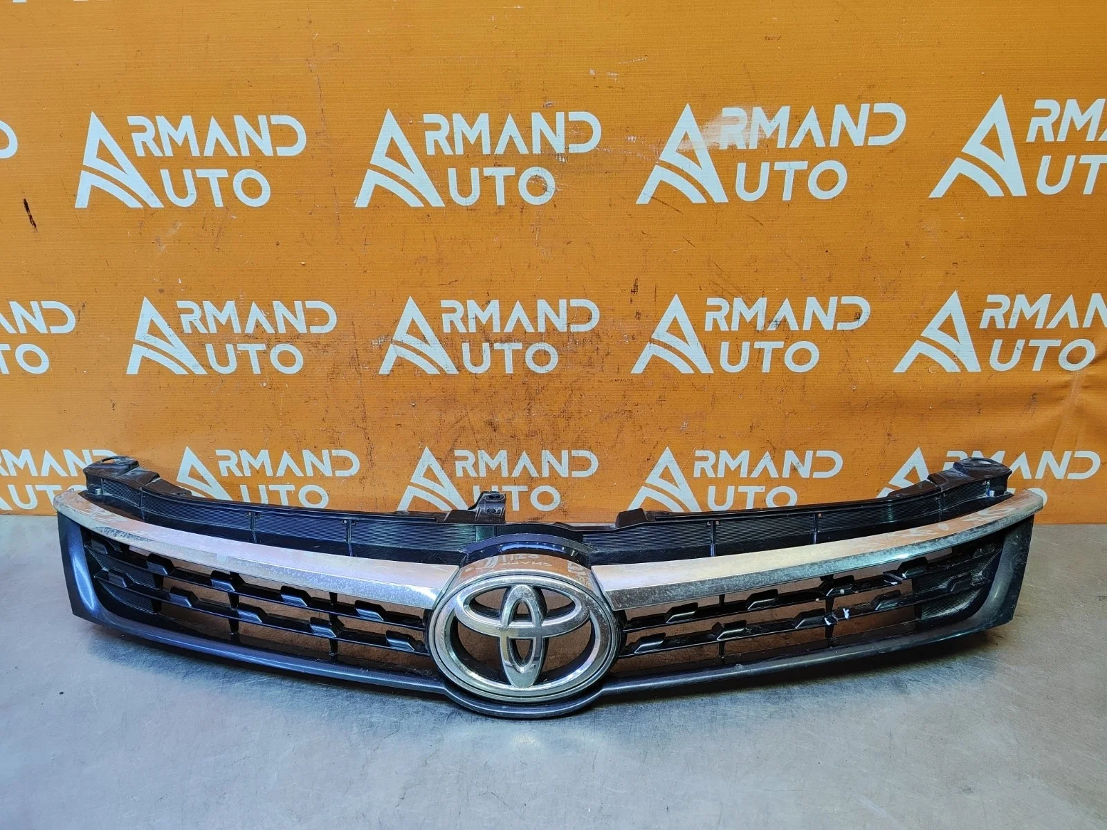Решетка радиатора Toyota Camry 2017-2018 XV50