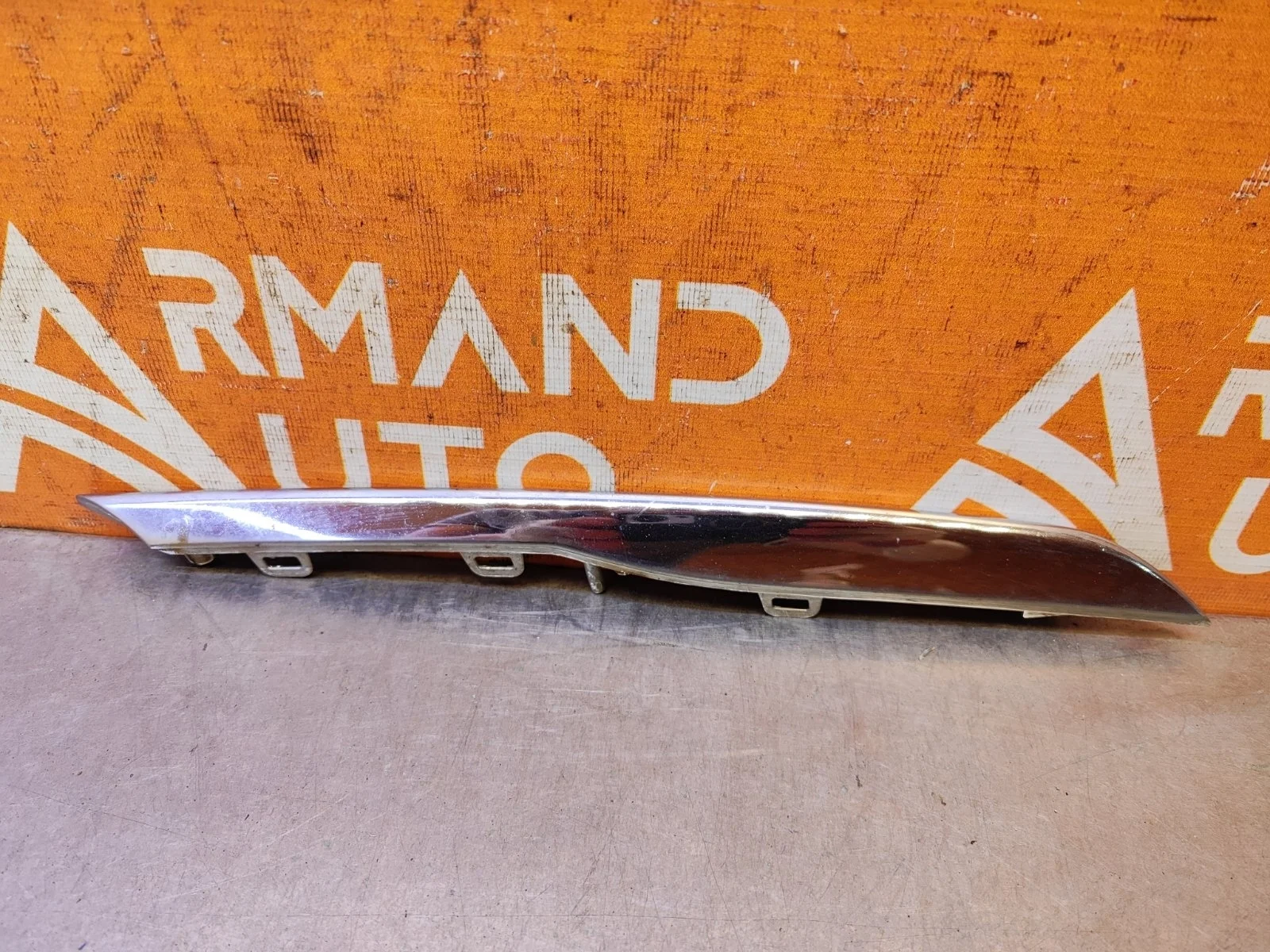 Накладка решетки радиатора Hyundai Solaris 2014-2017