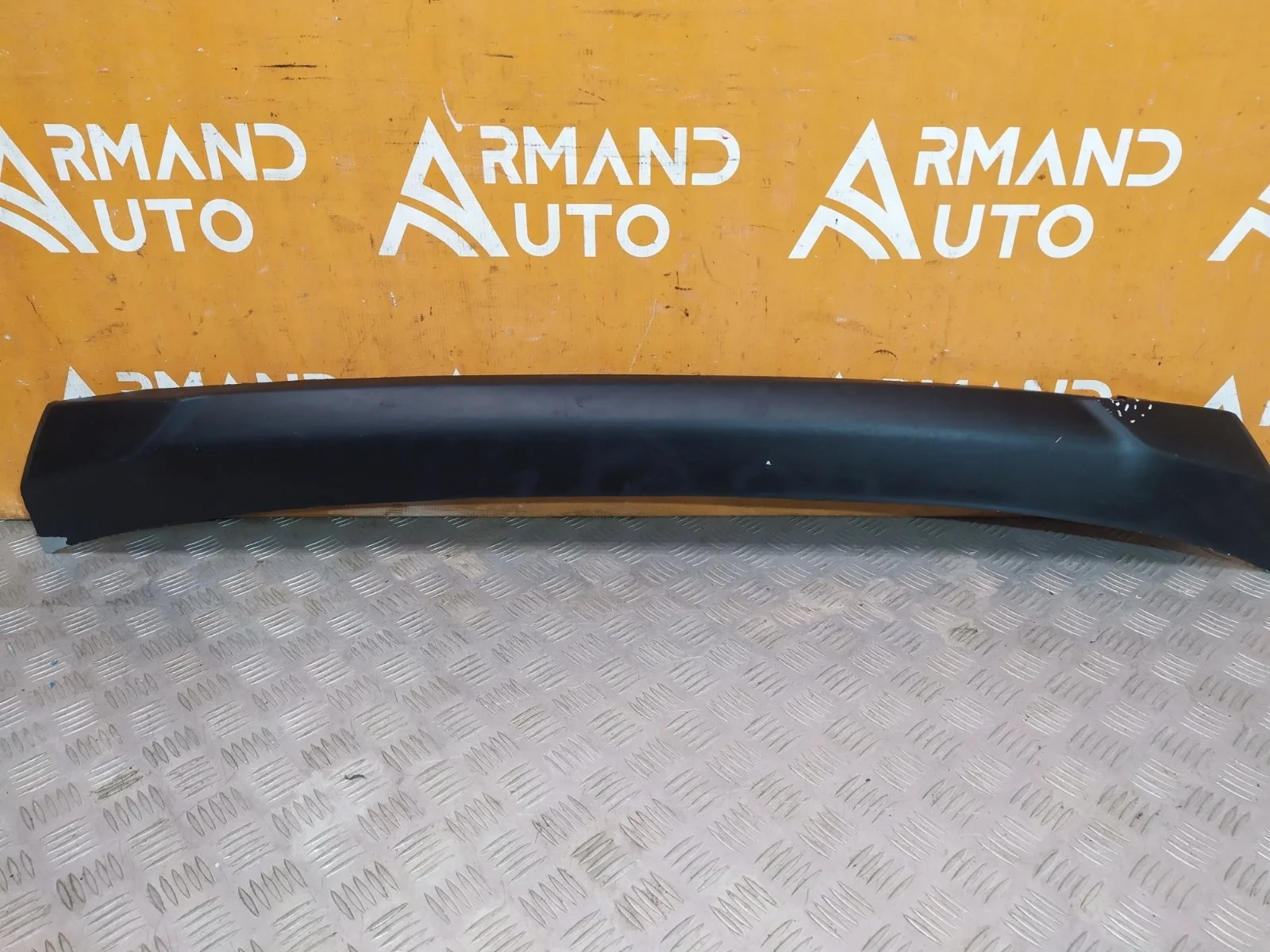 Накладка бампера нижняя Mitsubishi Outlander 2015-2018 3