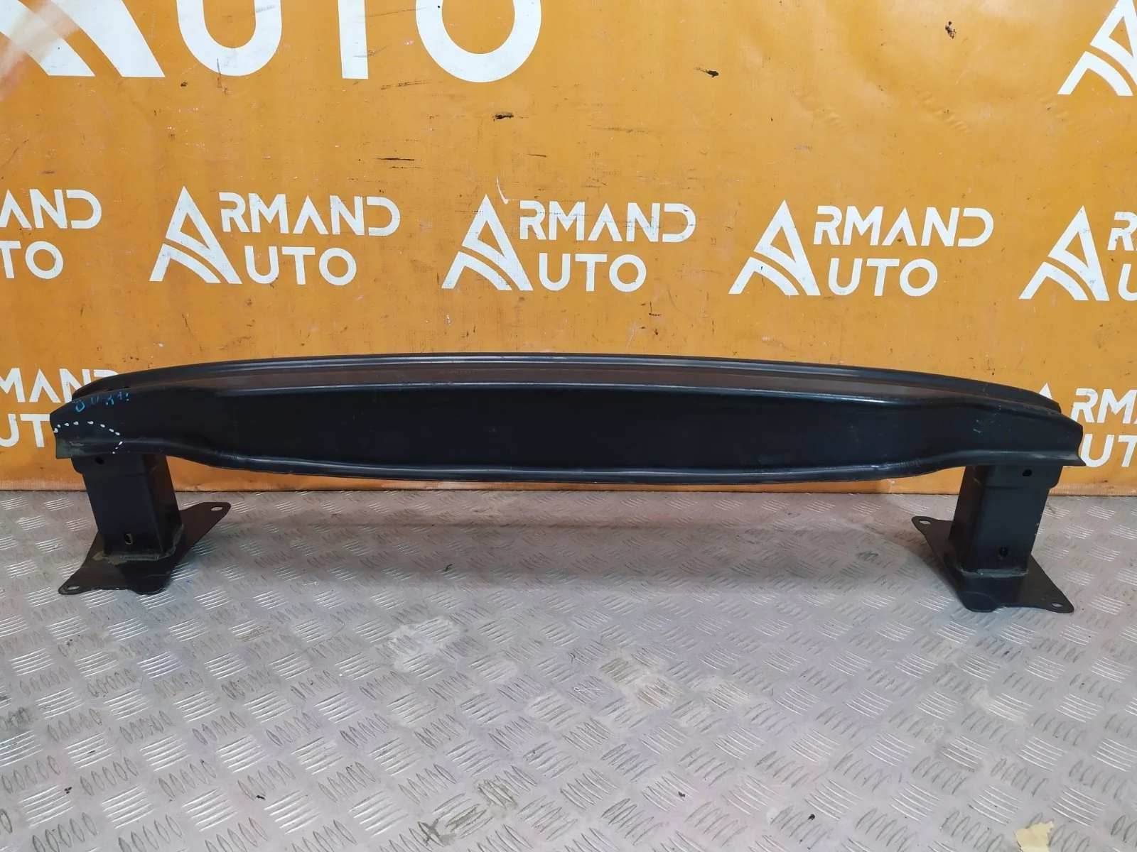 Усилитель бампера Volkswagen Jetta 2010-2018 6