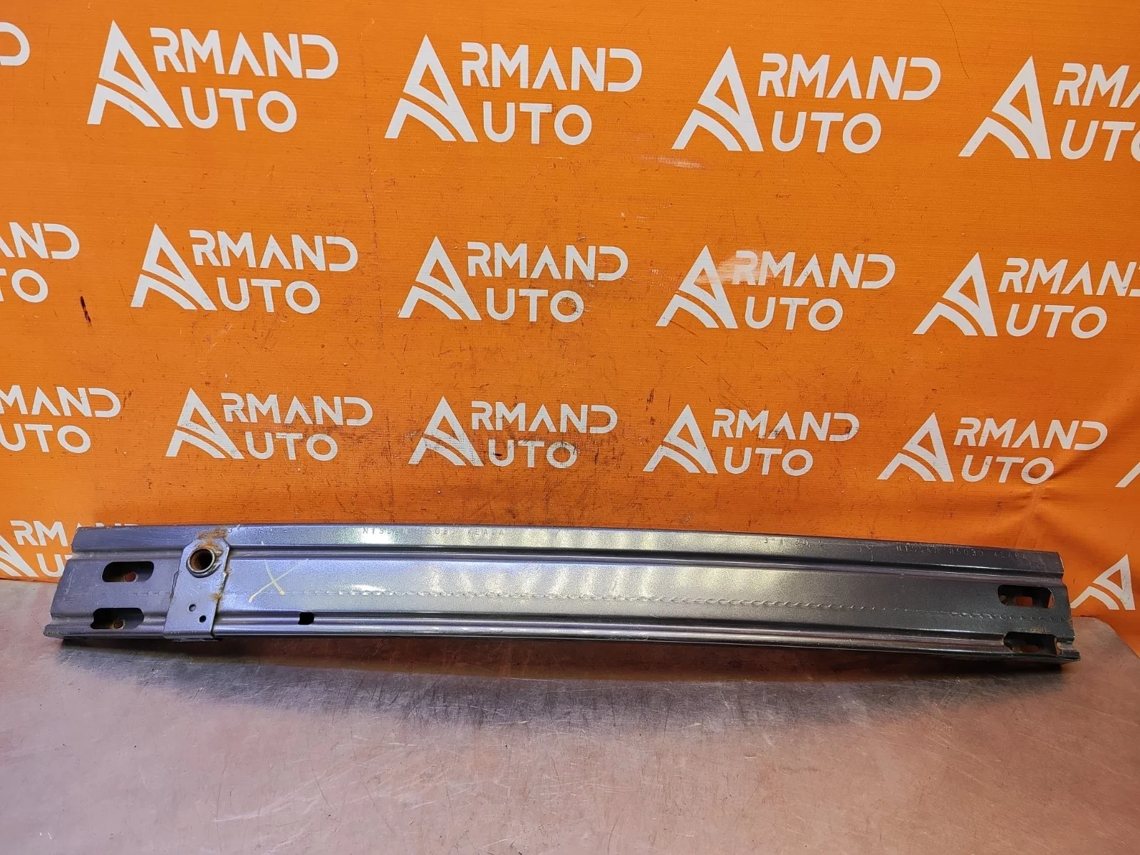 Усилитель бампера Nissan Qashqai 2013-2022 j11