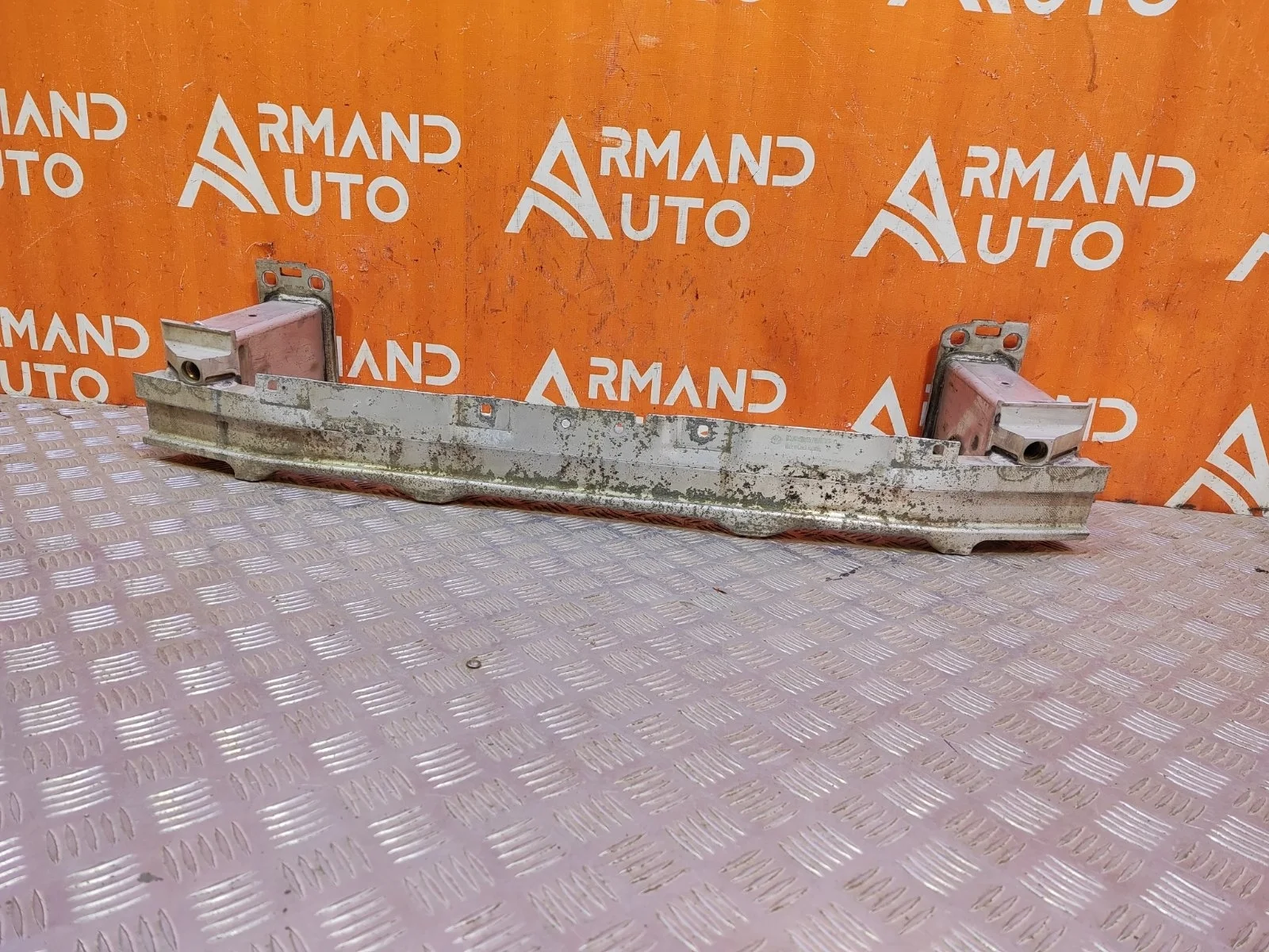 Усилитель бампера Volkswagen Touareg 2018-нв 3