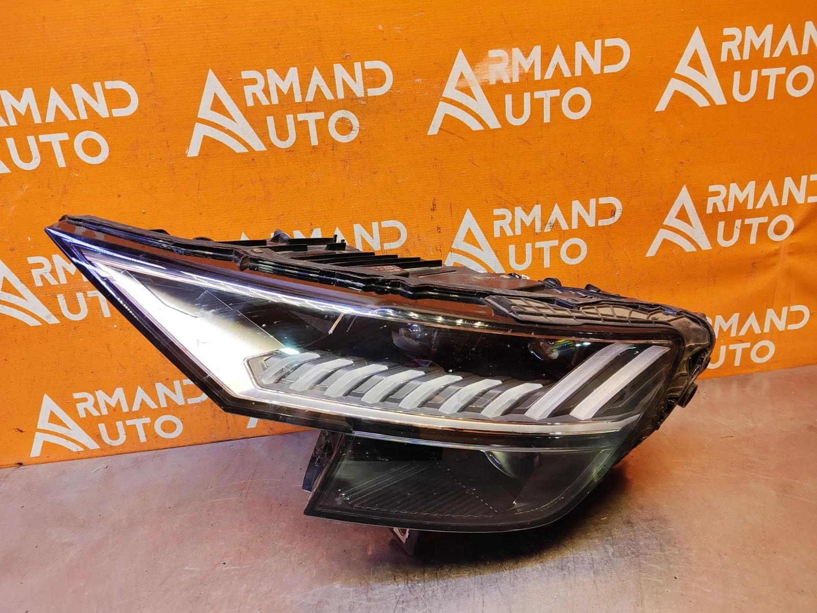 Фара Audi Q8 2018-нв