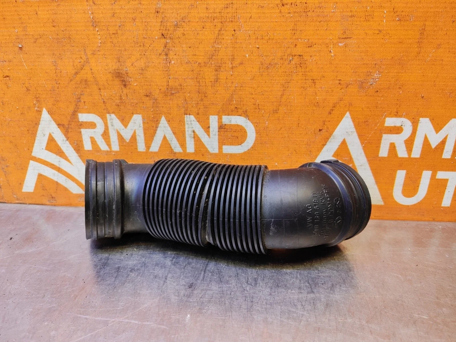 Патрубок воздушного фильтра Skoda Octavia 2013-2020 A7 (5E)