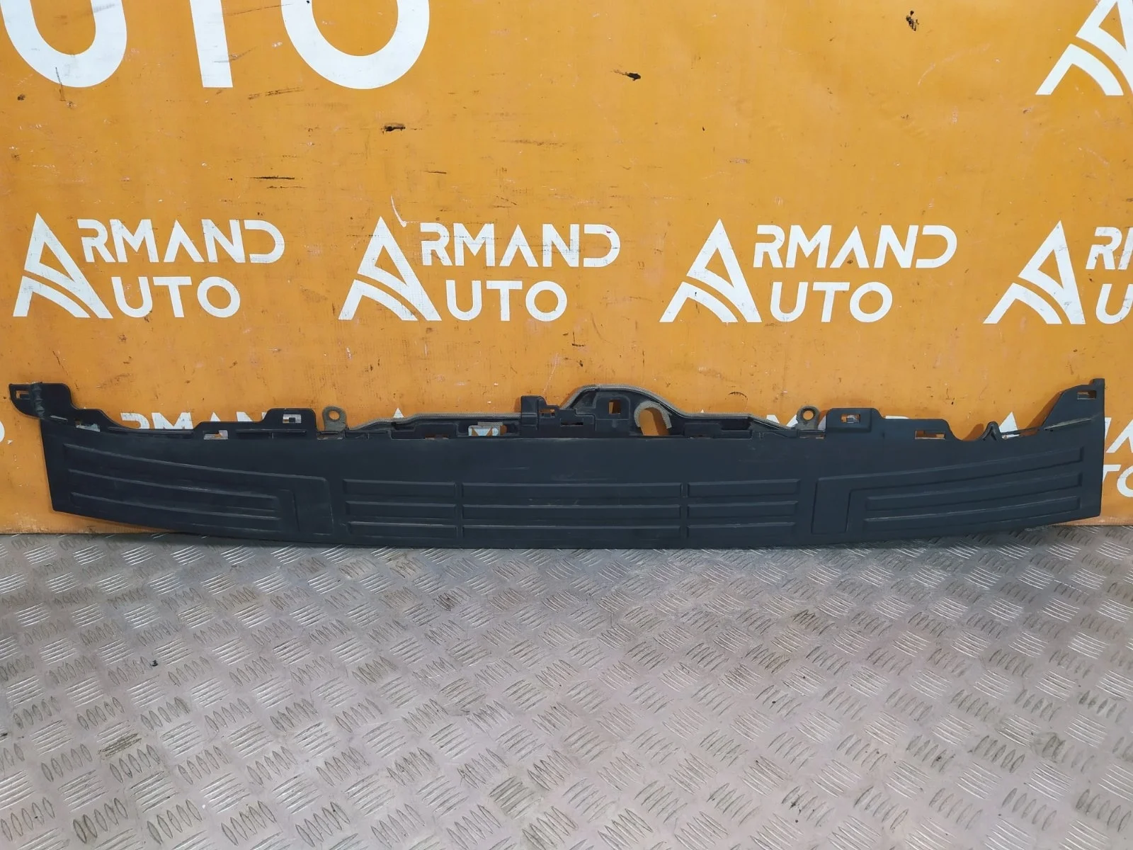 Накладка бампера верхняя Toyota Land Cruiser Prado 2009-нв 150