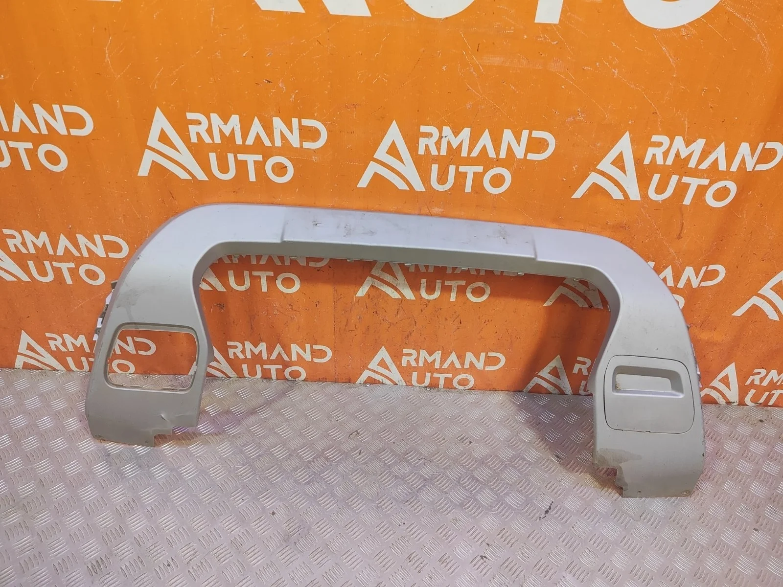 Накладка бампера Renault Duster 2021-нв