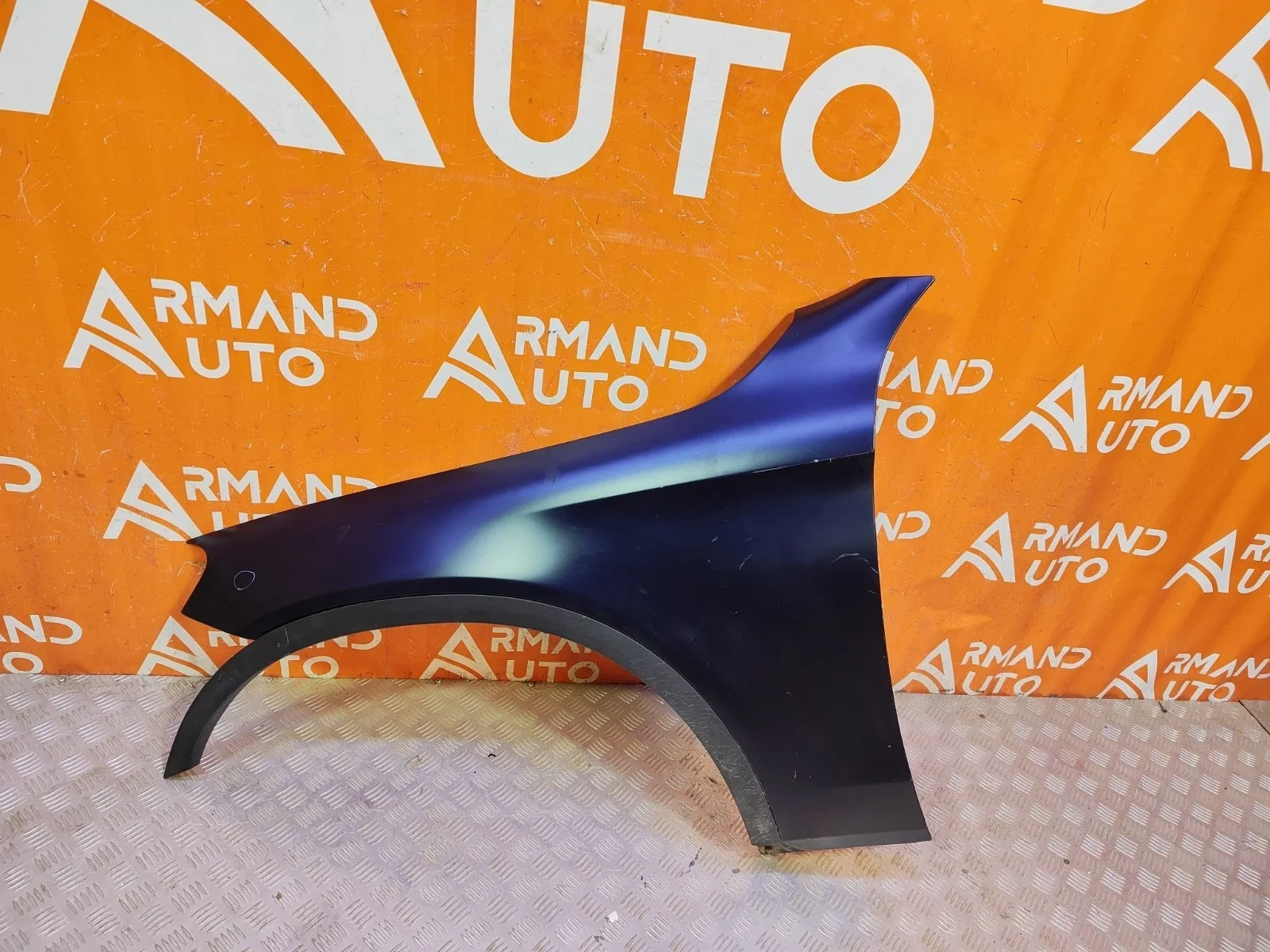 Крыло Mercedes GLC-Class 2015-нв X253