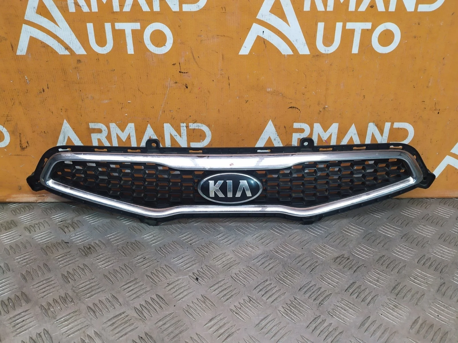 Решетка радиатора Kia Picanto 2011-2015 TA