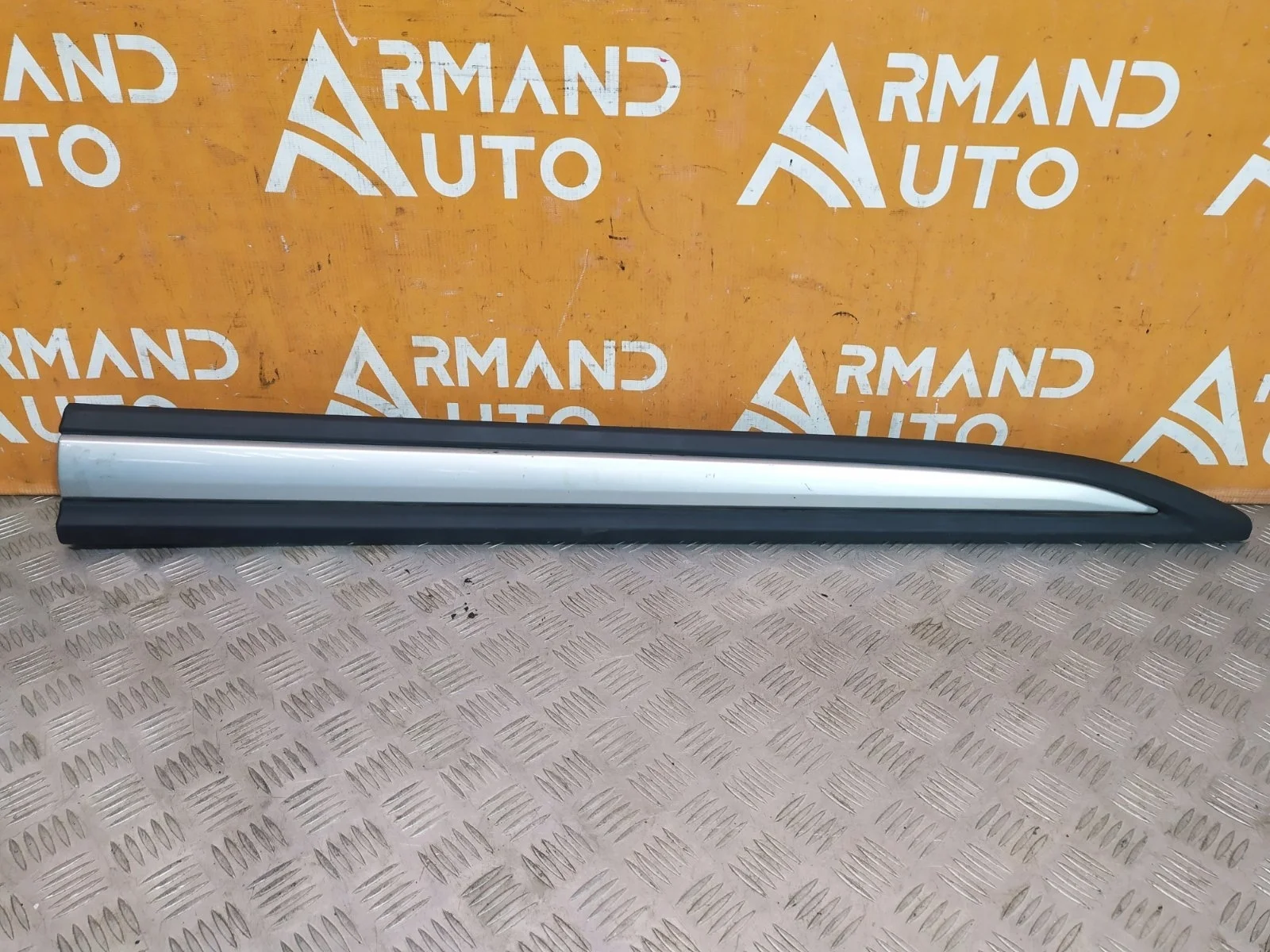 Молдинг двери Mitsubishi Outlander 2015-нв 3