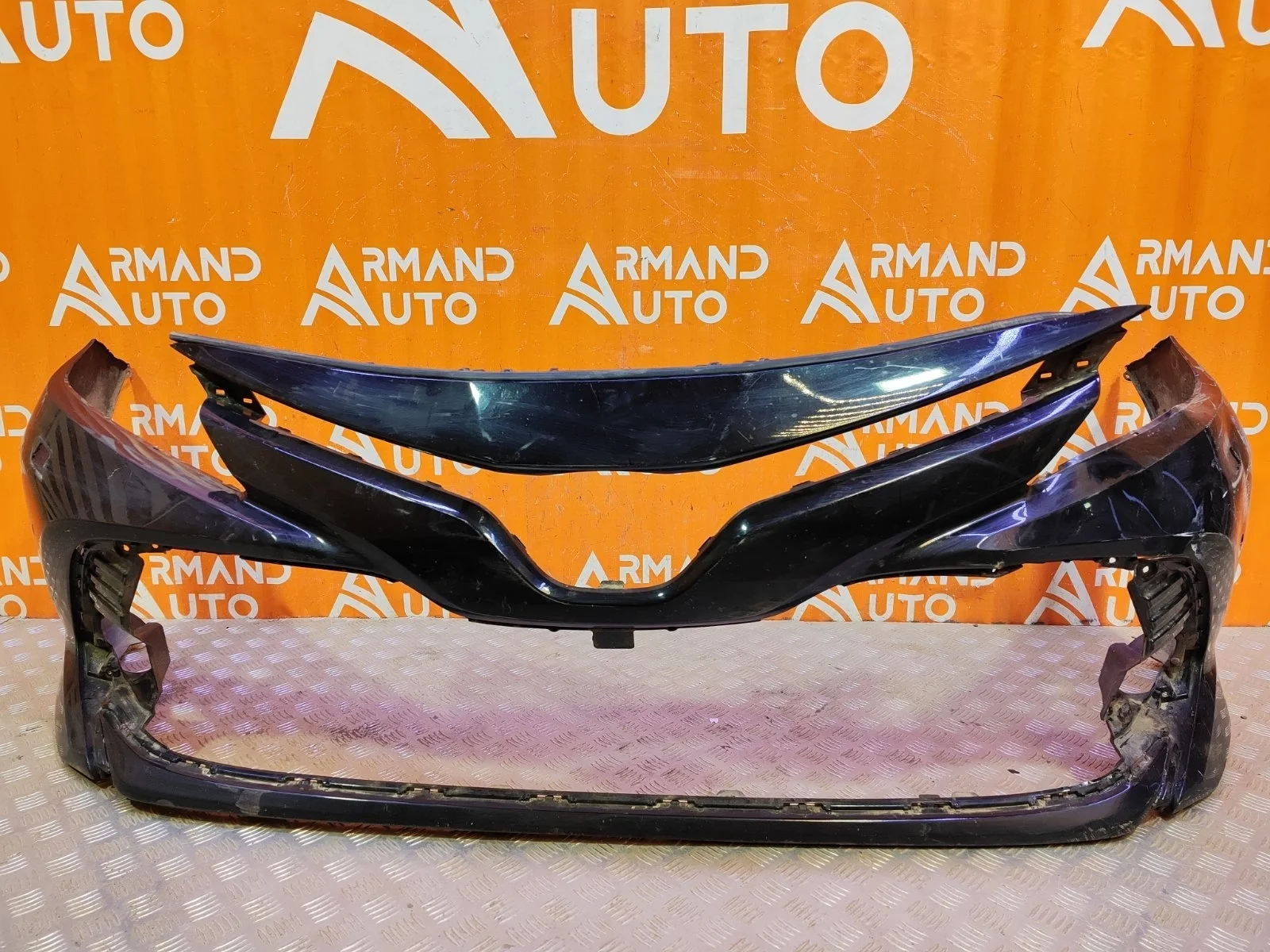 Бампер Toyota Camry 2017-2021 8 XV70