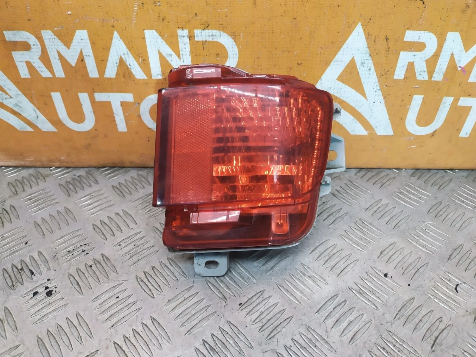 Фонарь противотуманный Toyota Land Cruiser 2015-2021 200