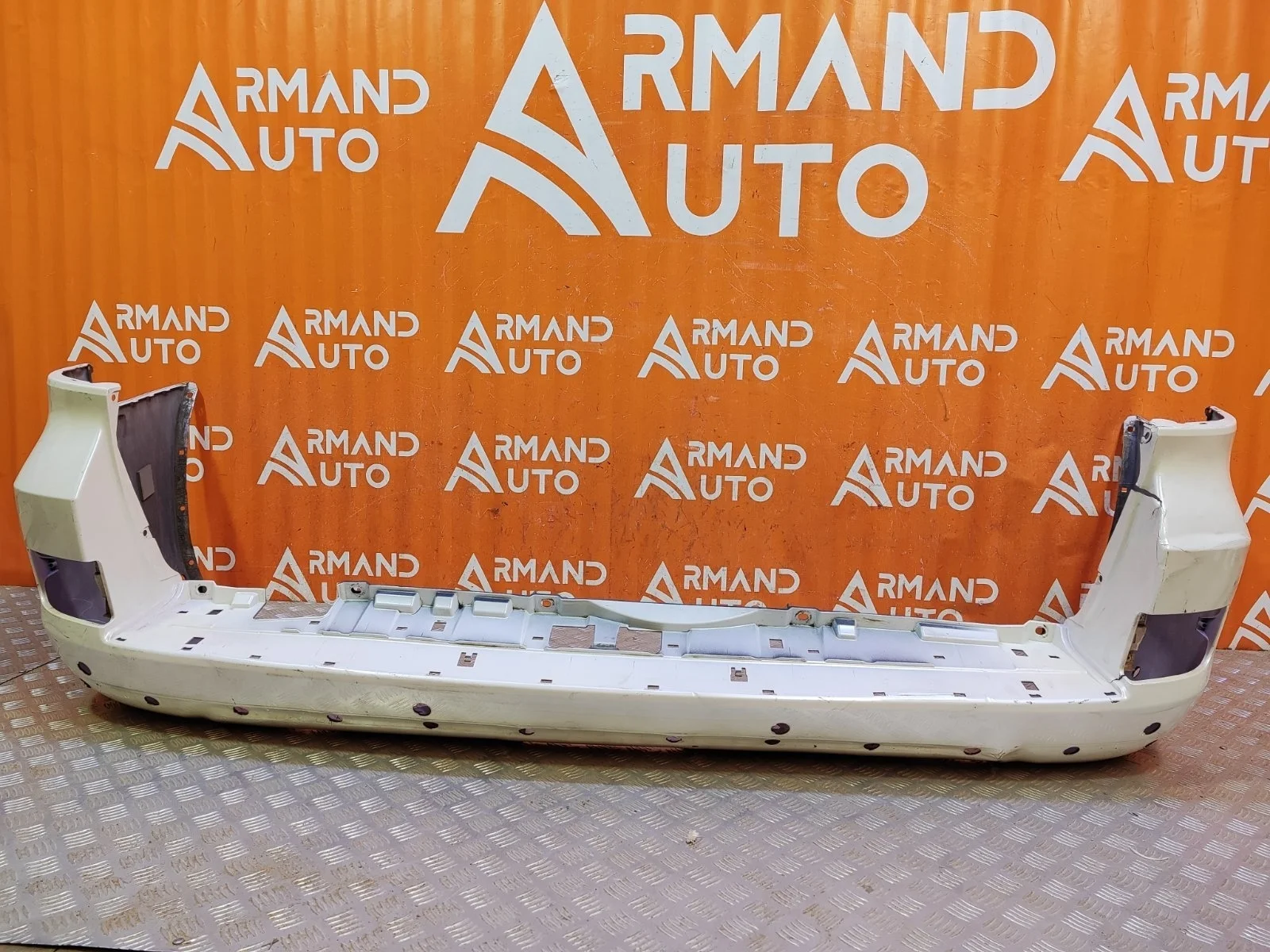 Бампер Toyota Land Cruiser 2015-2021 200