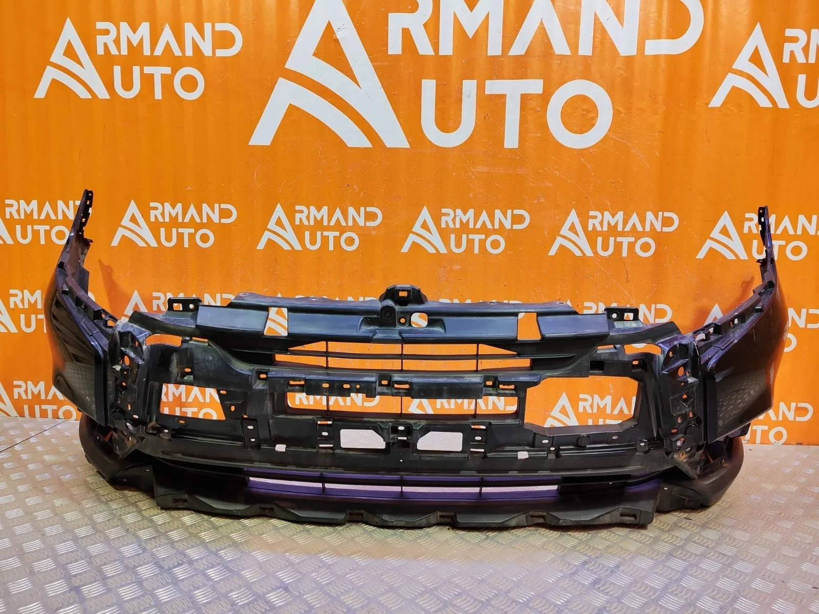 Бампер Mitsubishi Outlander 2018-нв 3