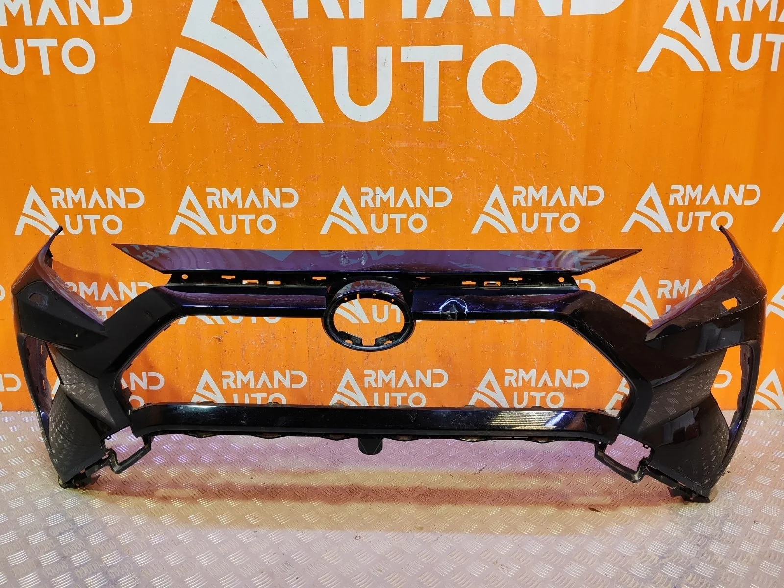 Бампер Toyota RAV4 2018-нв 5 XA50