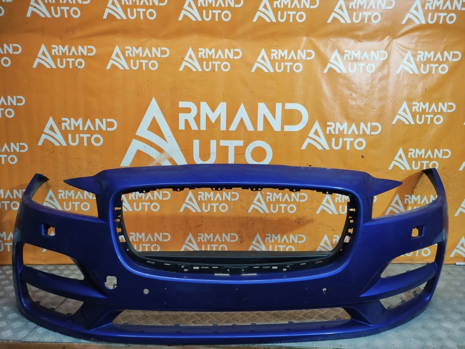 Бампер Jaguar F-PACE 2016-2020