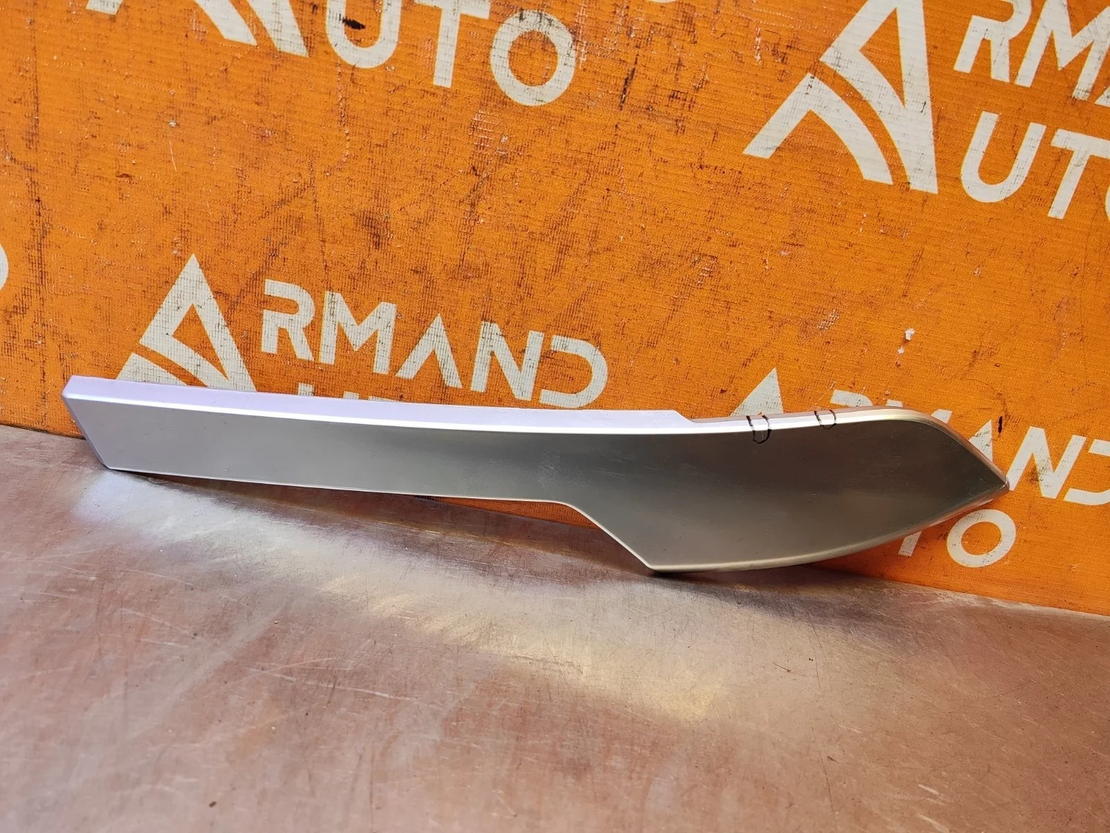 Накладка решетки радиатора нижняя MItsubishi Outlander 2018-нв 3