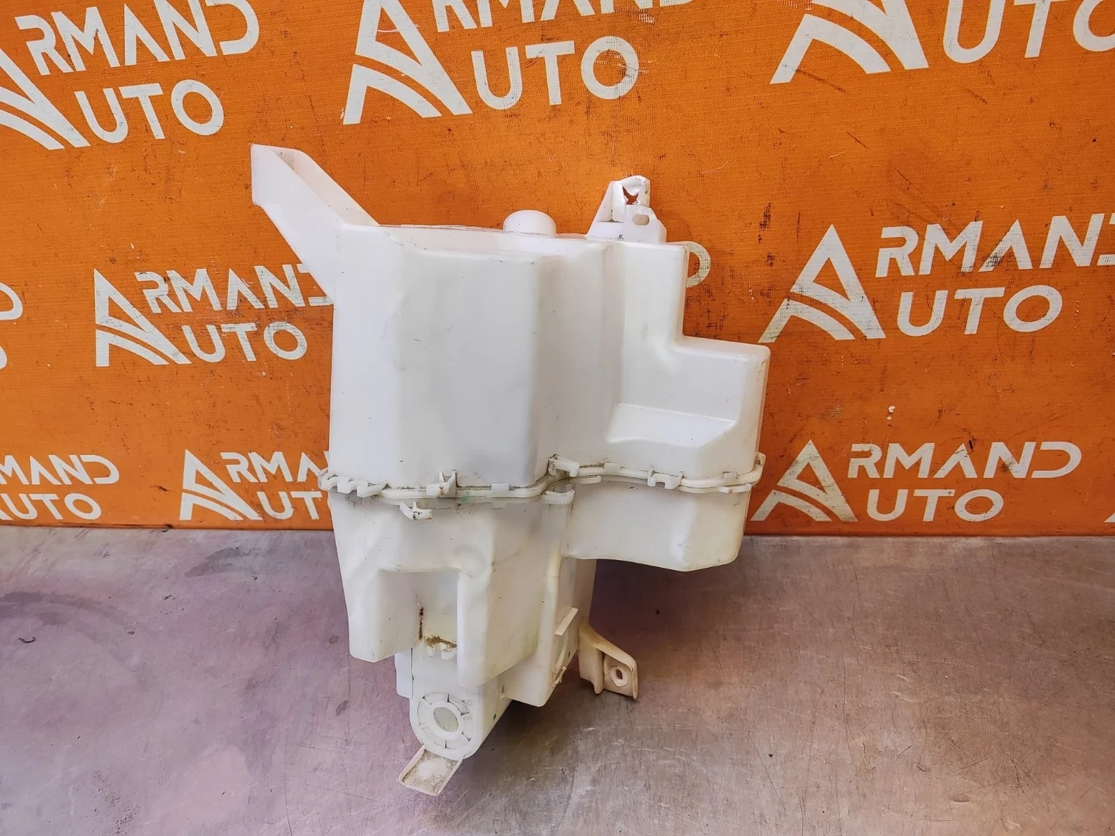 Бачок стеклоомывателя Nissan X-Trail 2017-2022 3 T32