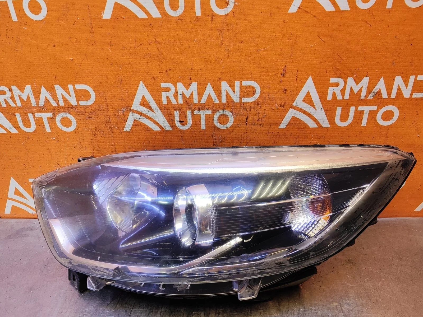 Фара Renault Kaptur 2016-нв