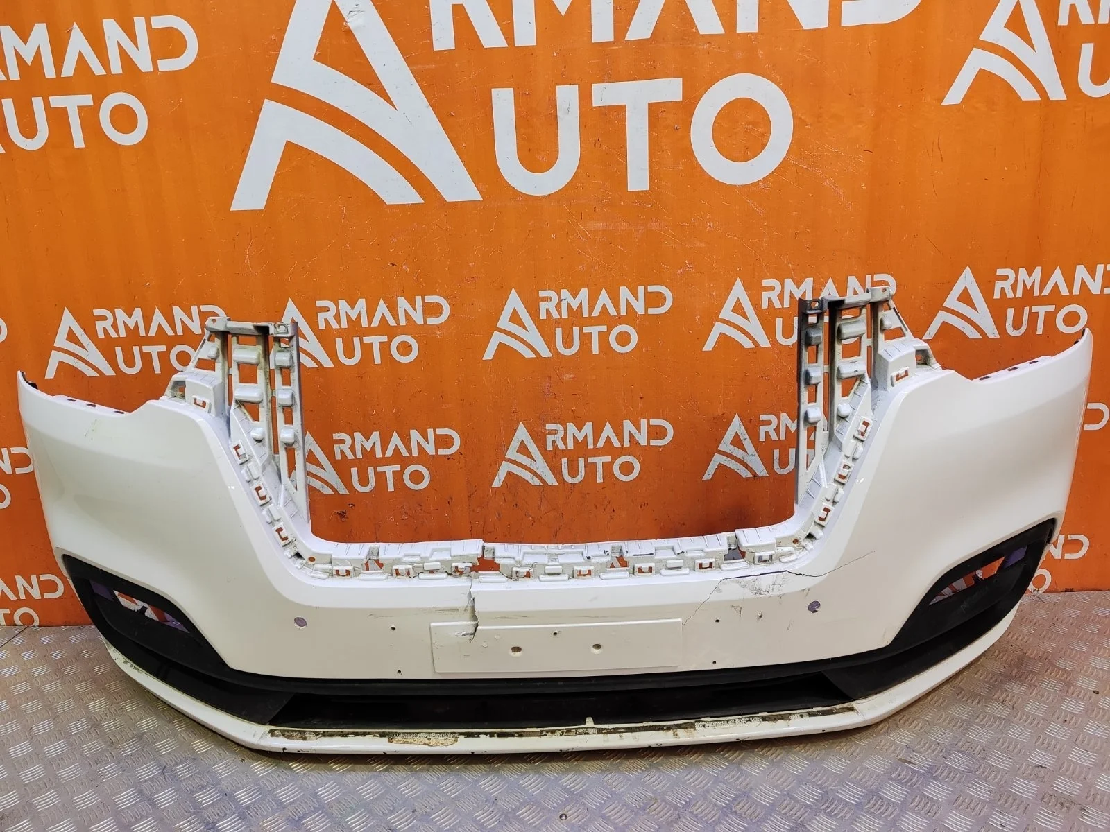 Бампер Hyundai H1 / Grand Starex 2017-нв