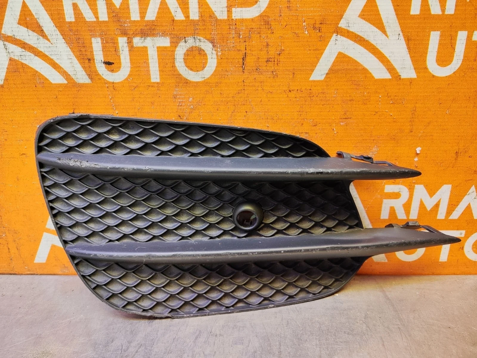 Решетка бампера Mercedes -Class 2016-нв W213, S213, C238