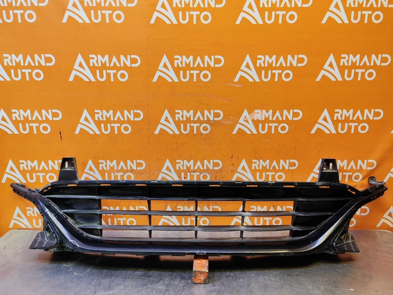 Решетка бампера Kia K5 2020-нв 3