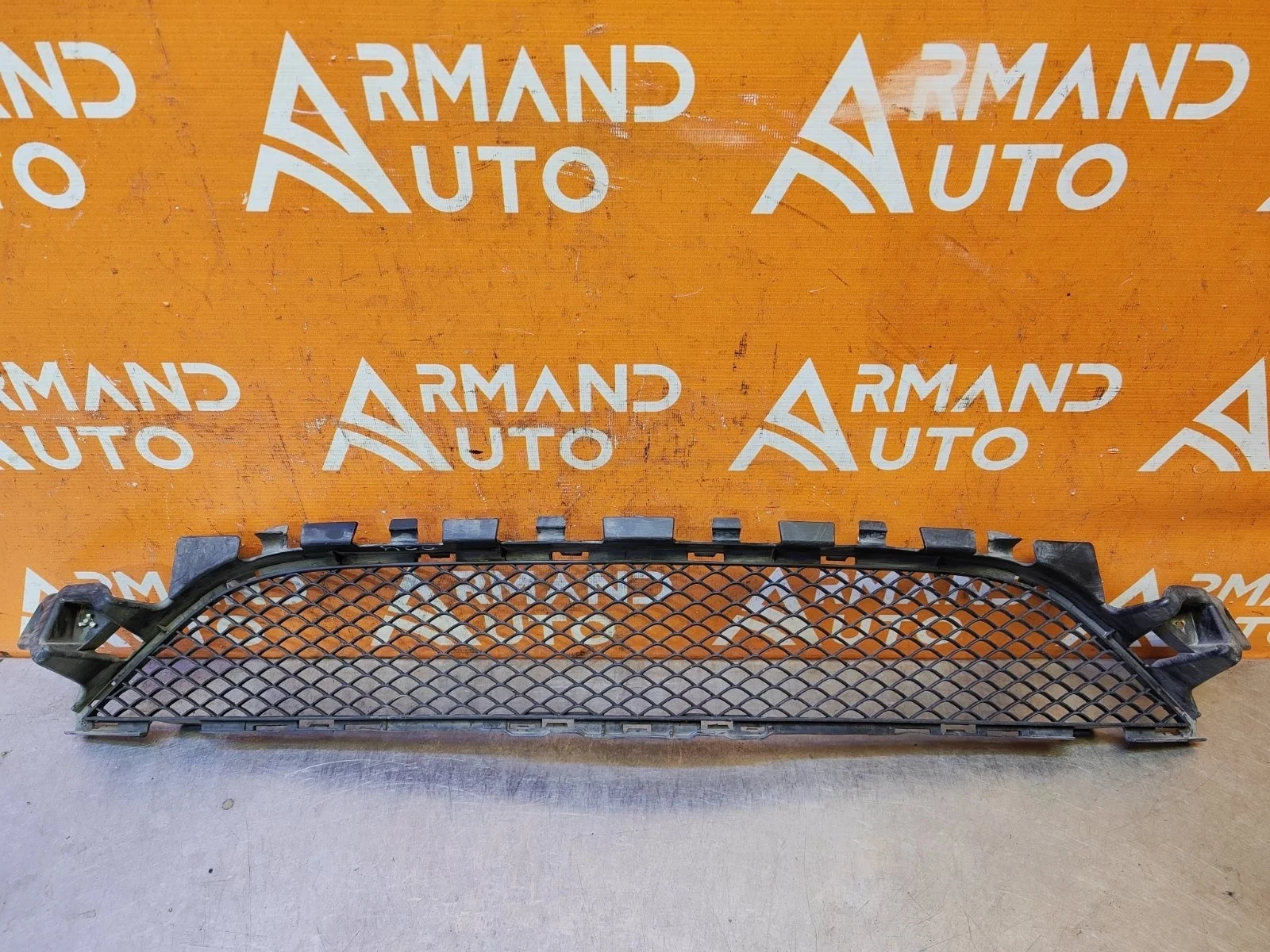 Решетка бампера Mercedes -Class 2014-2021 W205