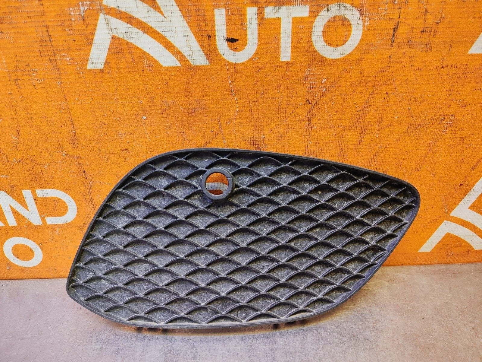 Решетка бампера Mercedes GLC-Class 2015-2019 X253