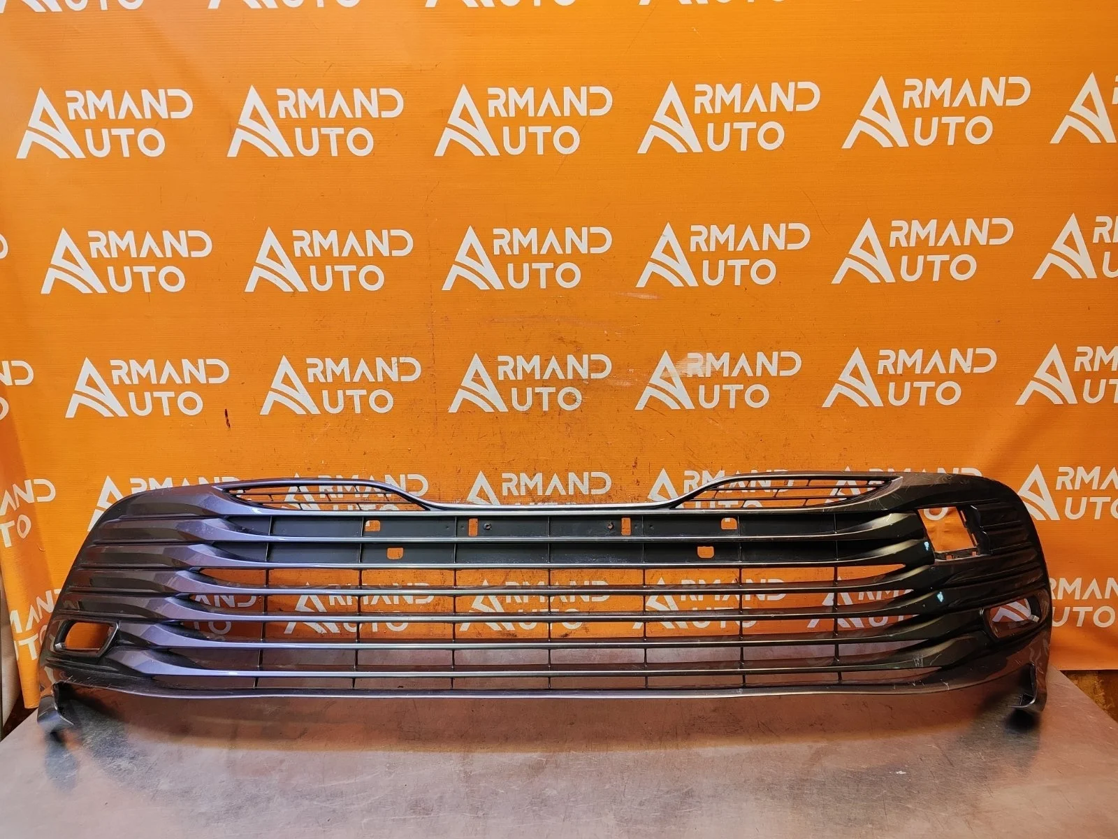 Решетка бампера Toyota Camry 2017-2021 8 XV70