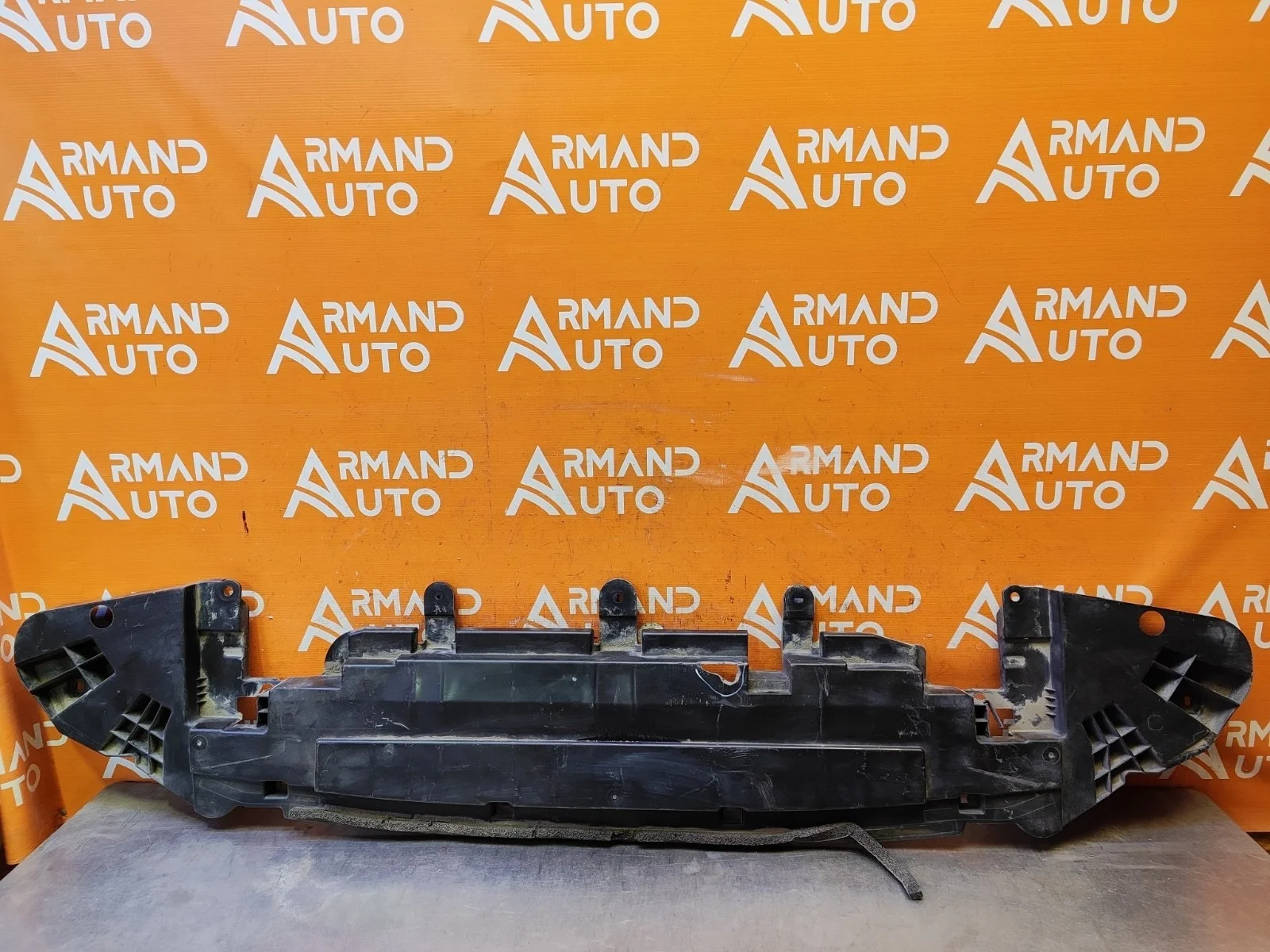 Пыльник бампера Toyota Camry 2017-нв 8 XV70