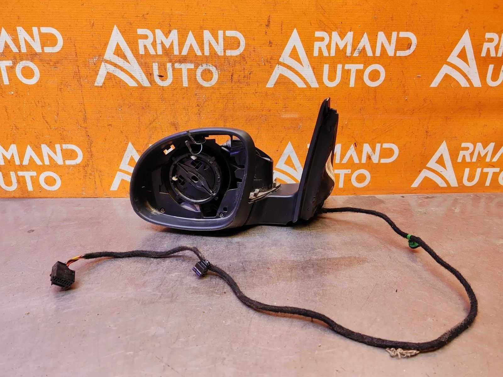 Зеркало Volkswagen Tiguan 2007-2018