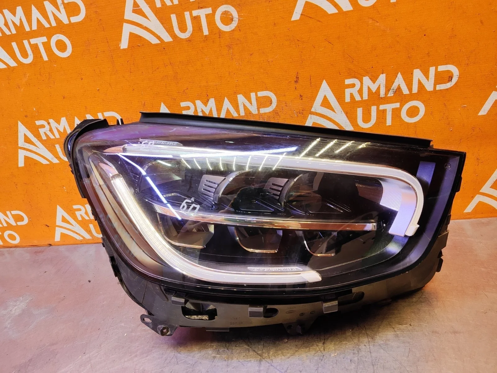 Фара Mercedes GLC-Class 2019-нв X253