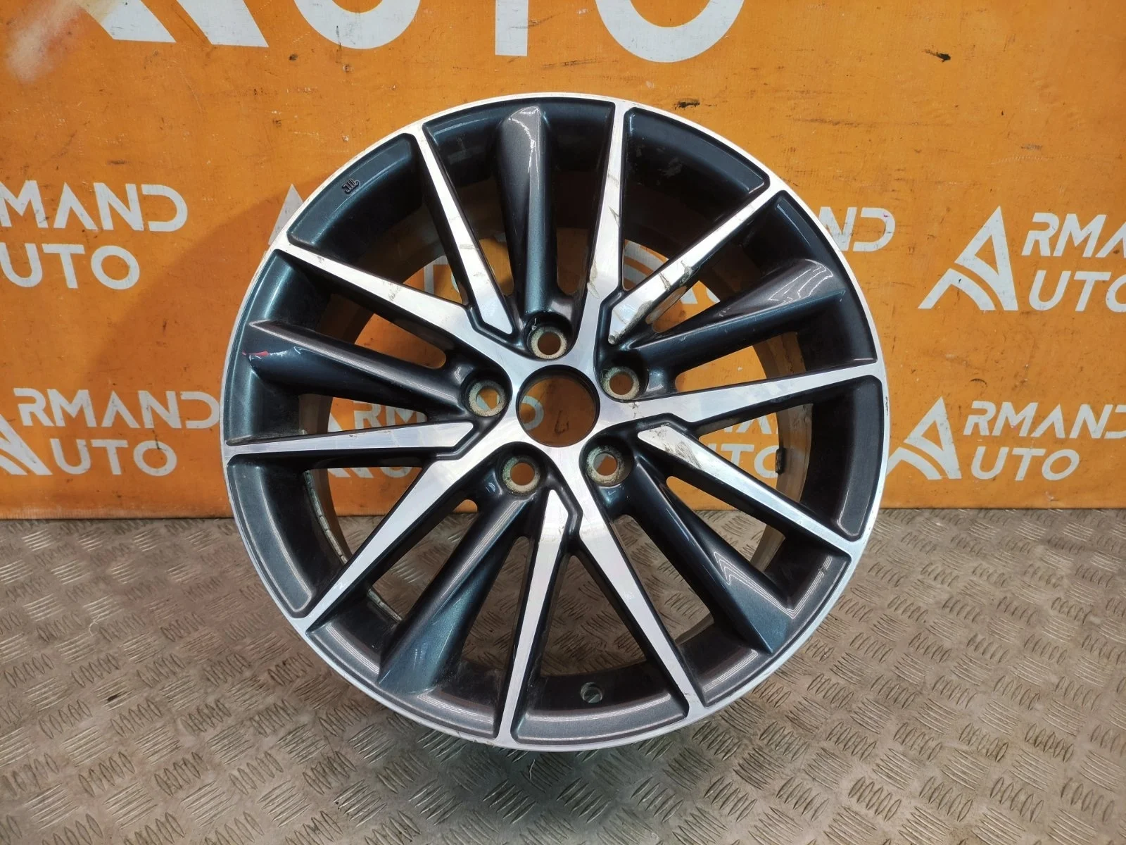 Диск колёсный r18 Toyota Camry XV70