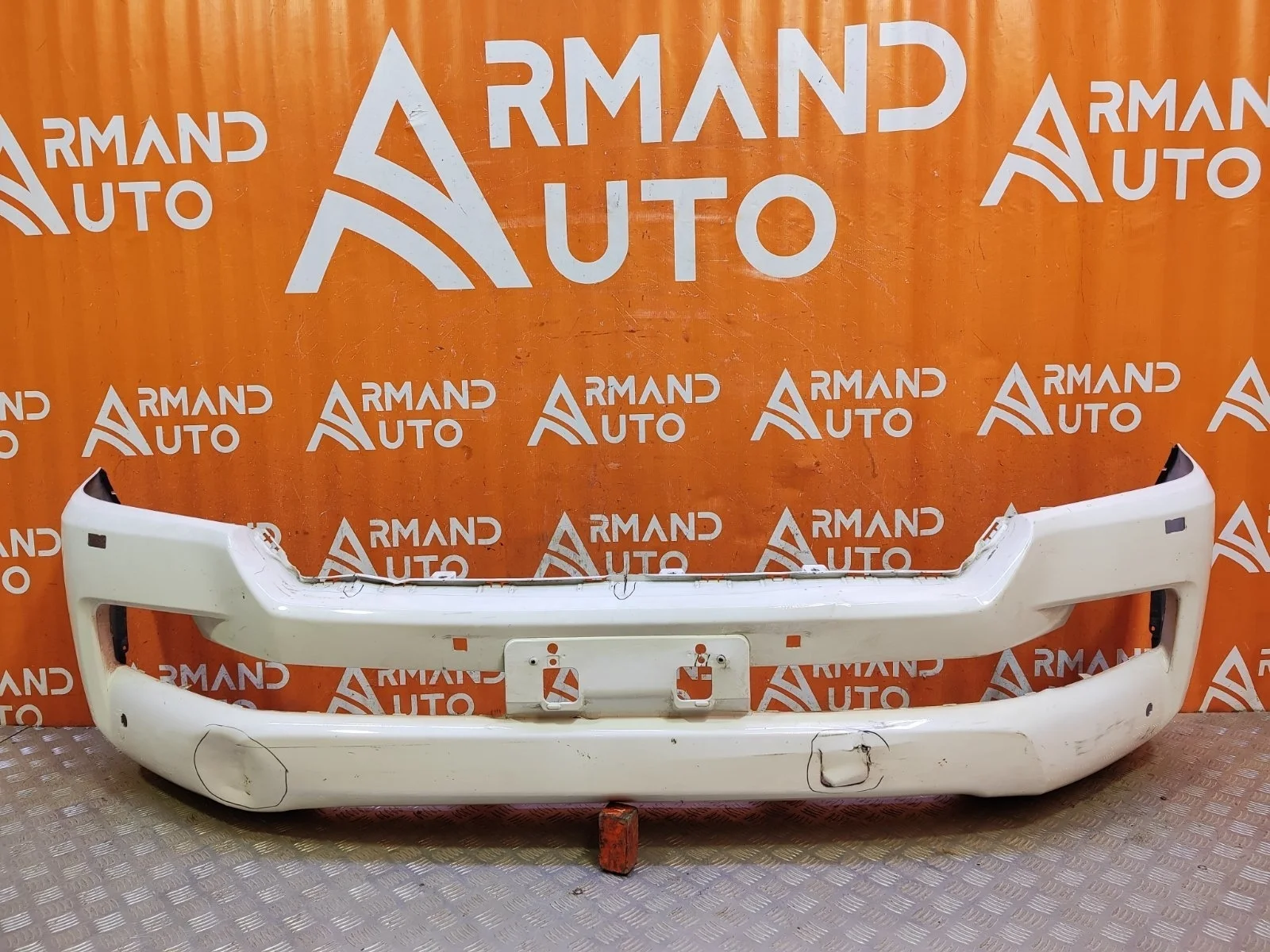 Бампер Toyota Land Cruiser 2015-2021 200