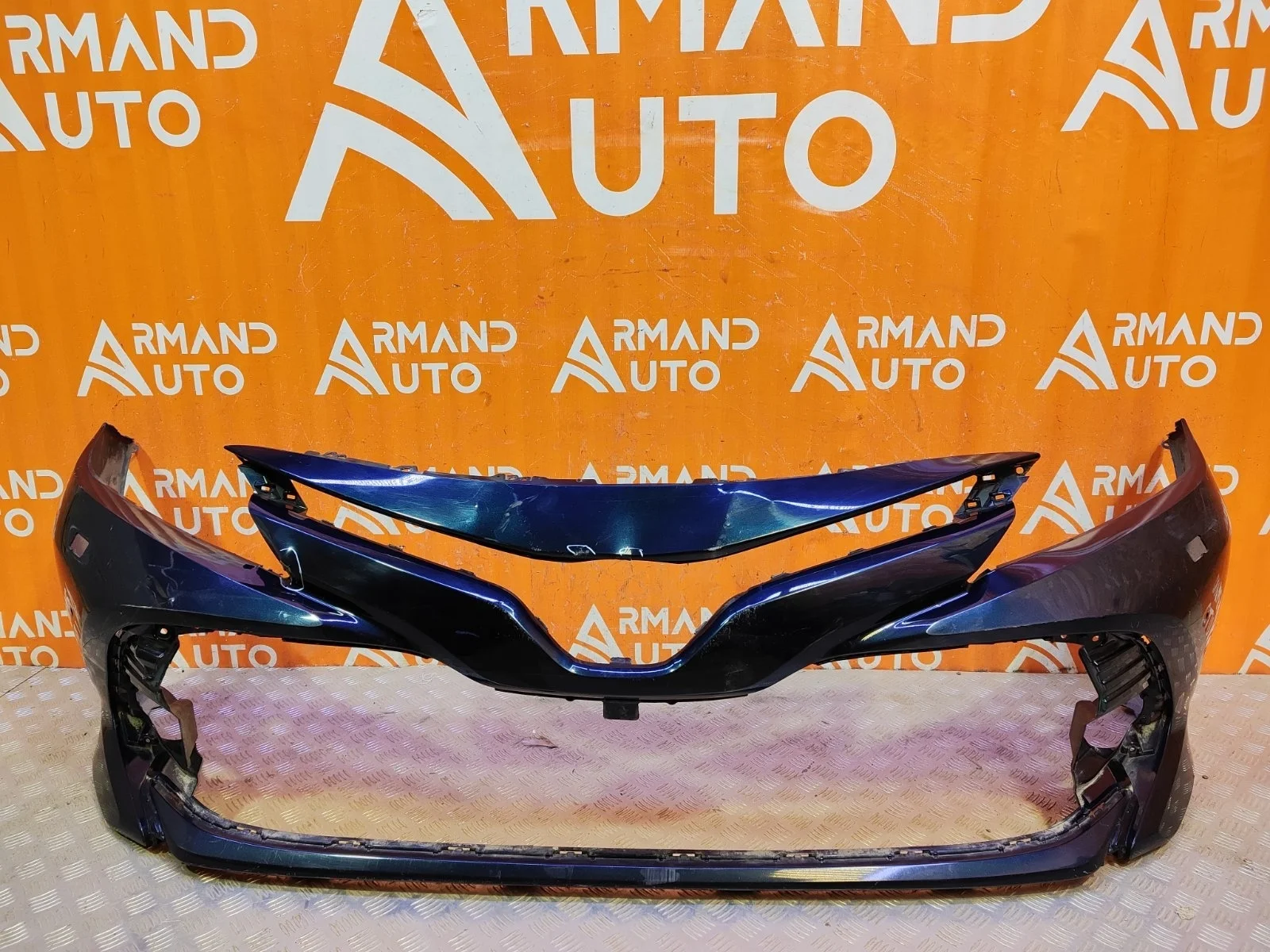 Бампер Toyota Camry 2017-2021 8 XV70