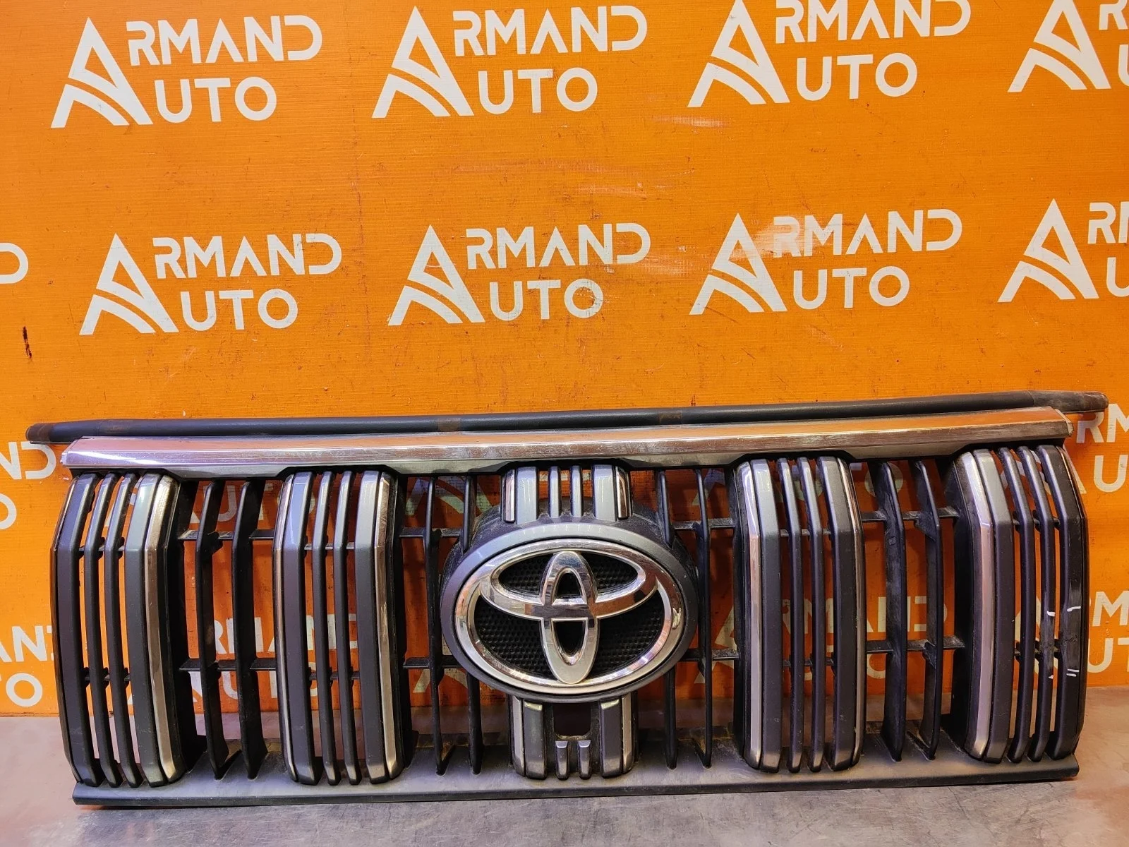 Решетка радиатора Toyota Land Cruiser Prado 2017-2020 150
