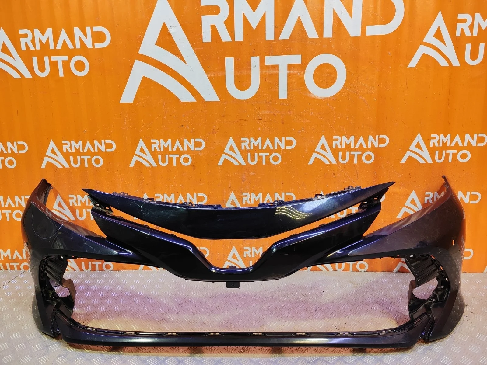 Бампер Toyota Camry 2017-2021 8 XV70