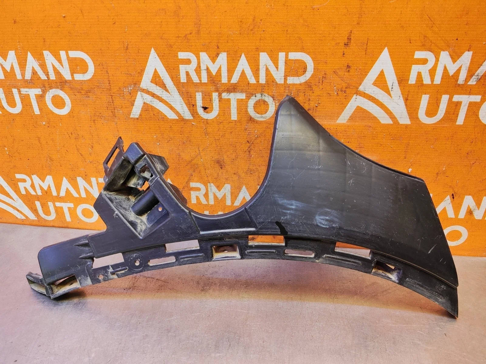 Кронштейн бампера Mercedes GLC-Class 2015-2019 X253