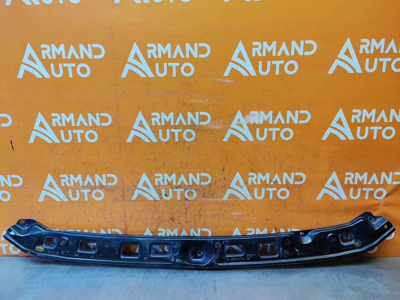 Усилитель бампера верхний Toyota Land Cruiser 2015-2021 200