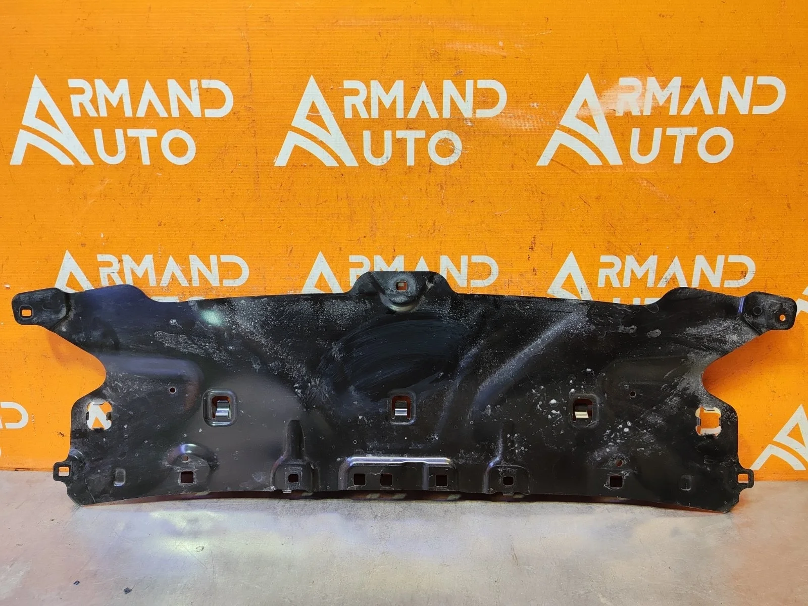 Панель передняя (суппорт радиатора) верхняя BMW 5 series 2016-нв G30 G31