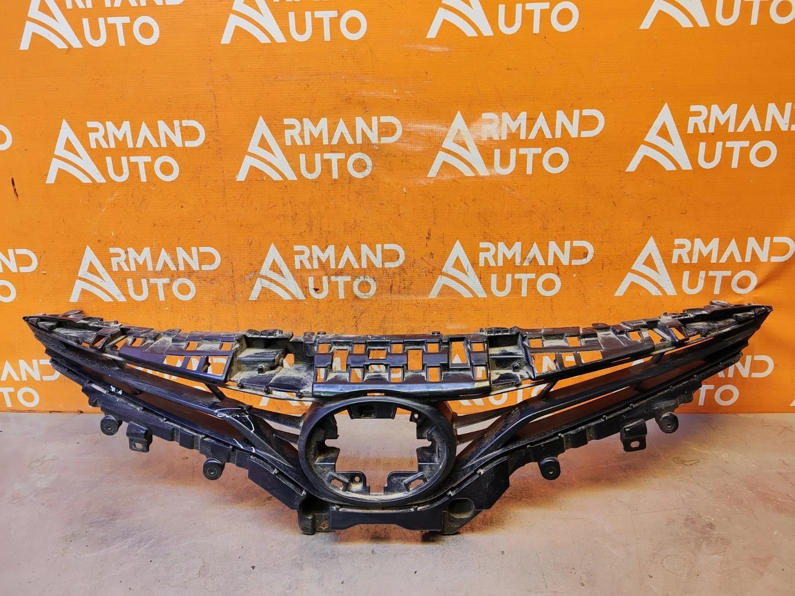 Решетка радиатора Toyota Camry 2020-нв 8 XV70