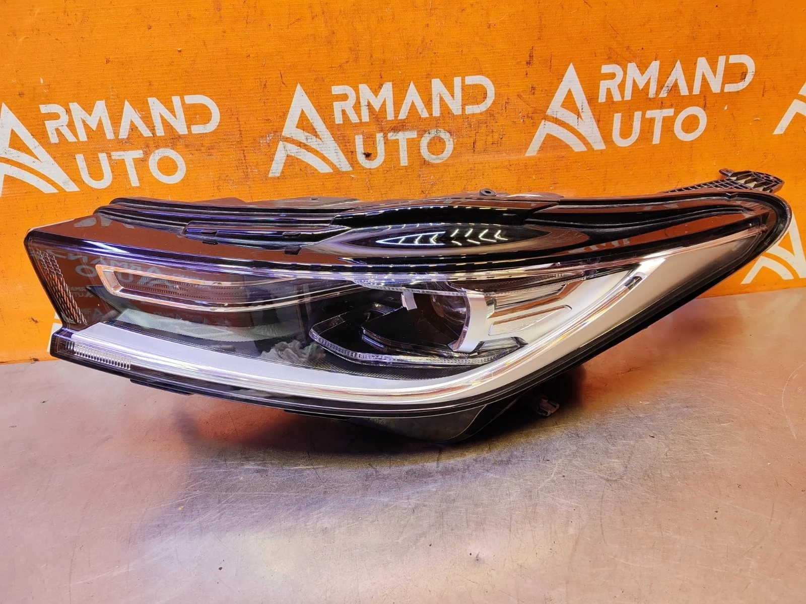 Фара EXEED TXL 2021-нв M32T