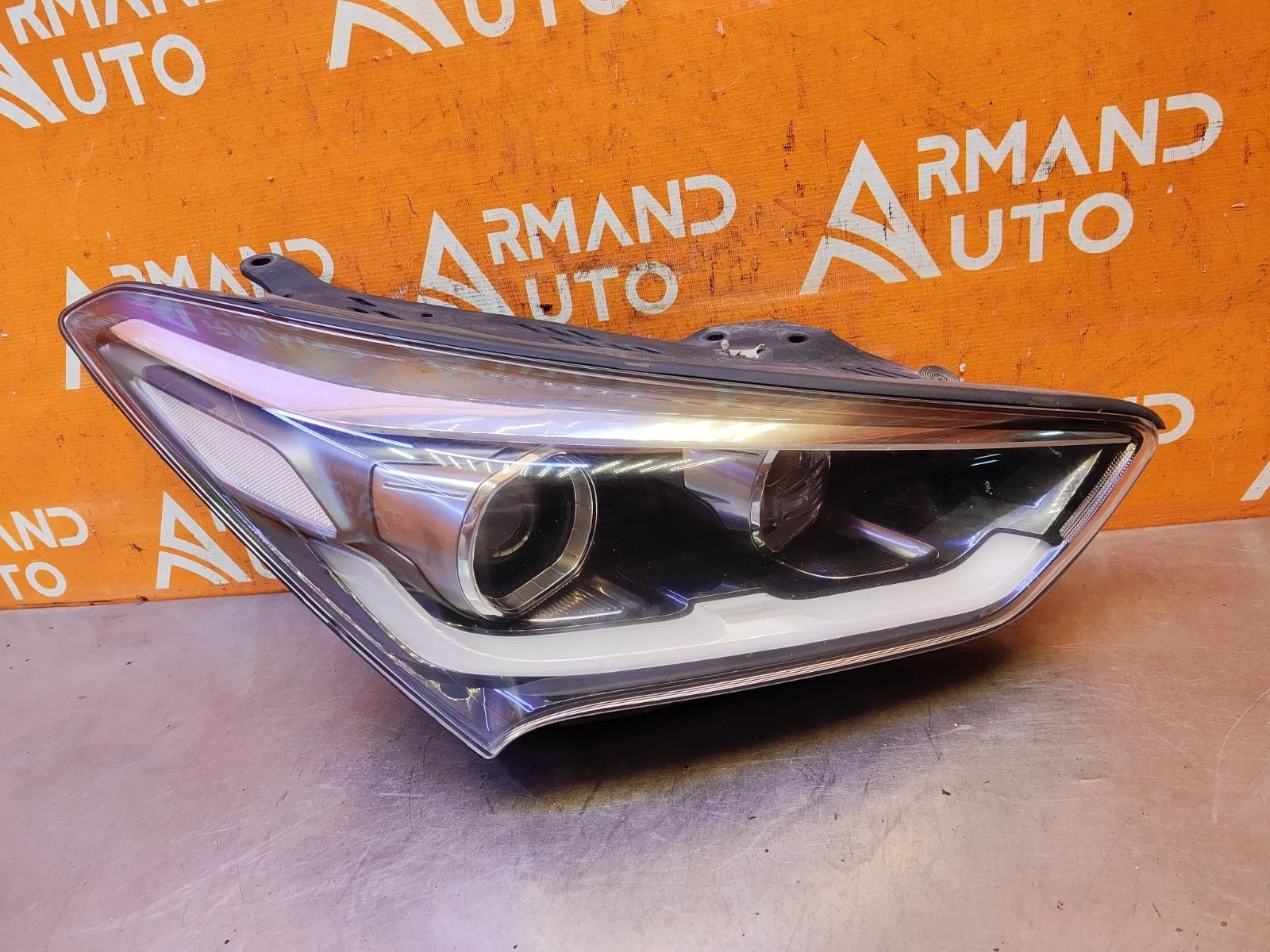 Фара Hyundai Grand Santa Fe 2015-2019 B8