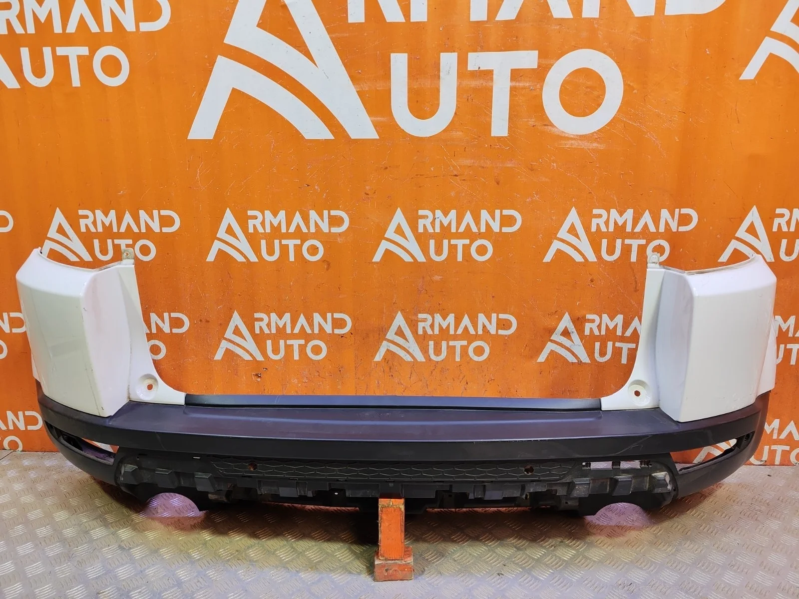 Бампер Land Rover Range Evoque 2011-2018 L538