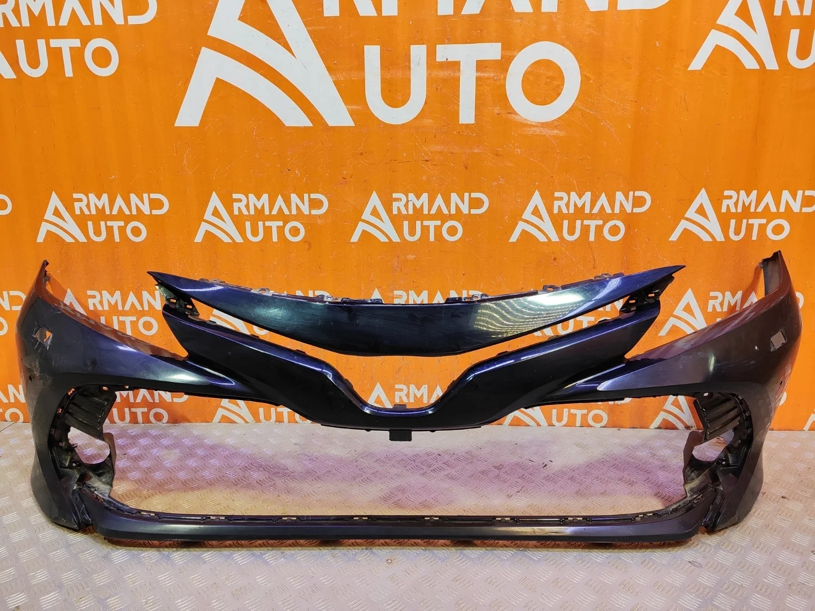 Бампер Toyota Camry 2017-2021 8 XV70