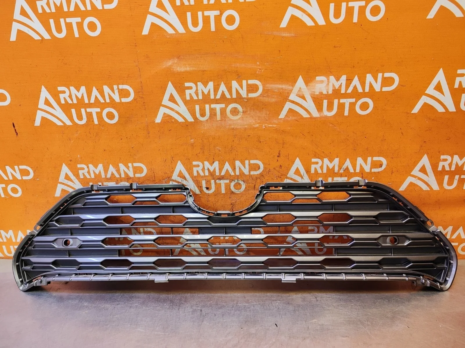 Решетка радиатора Toyota RAV4 2018-нв 5 XA50