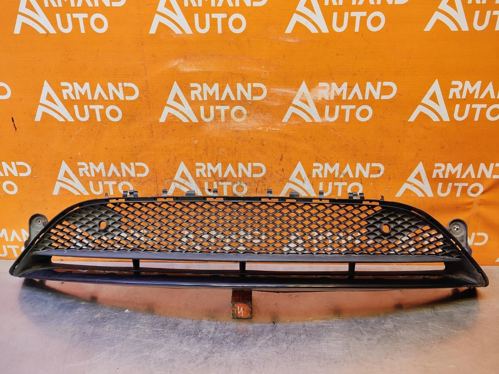 Решетка бампера нижняя Mercedes -Class 2016-2020 W213, S213, C238