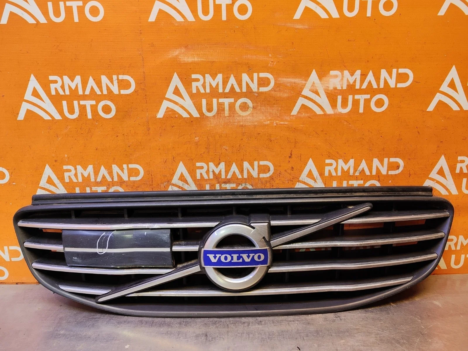 Решетка радиатора Volvo XC60 2013-2017