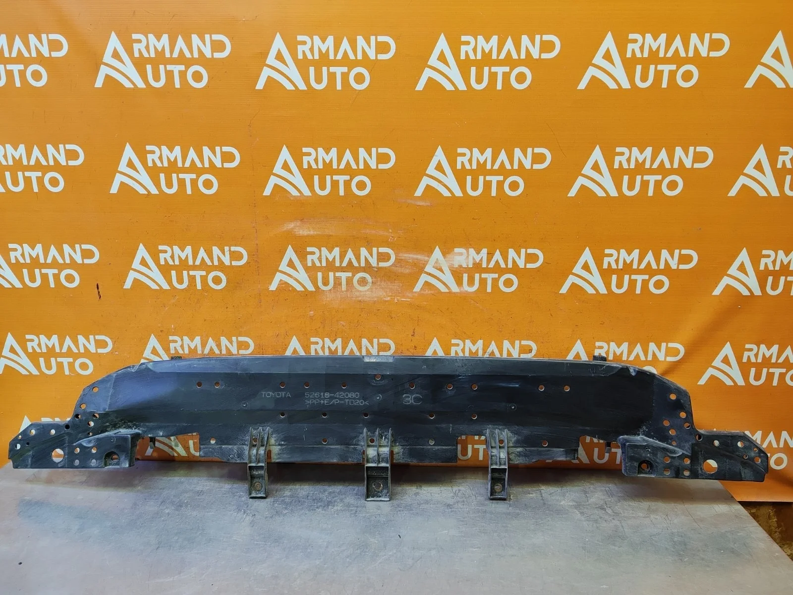 Кронштейн бампера Toyota RAV4 2018-нв 5 XA50