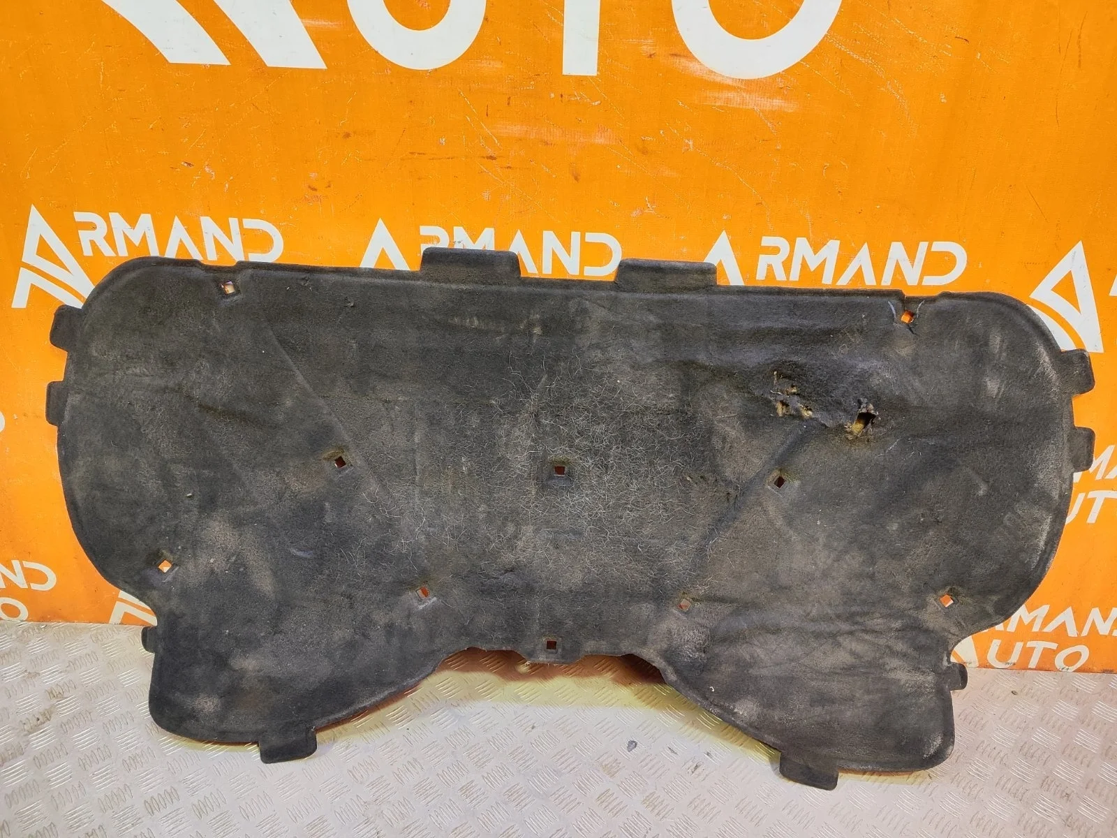 Шумоизоляция капота Audi Q5 2008-2017 8R